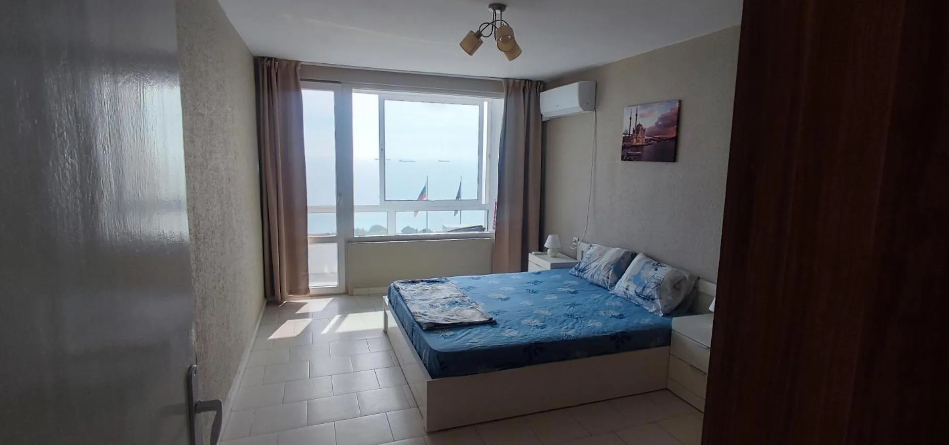Sea View Flora Apartment Burgas